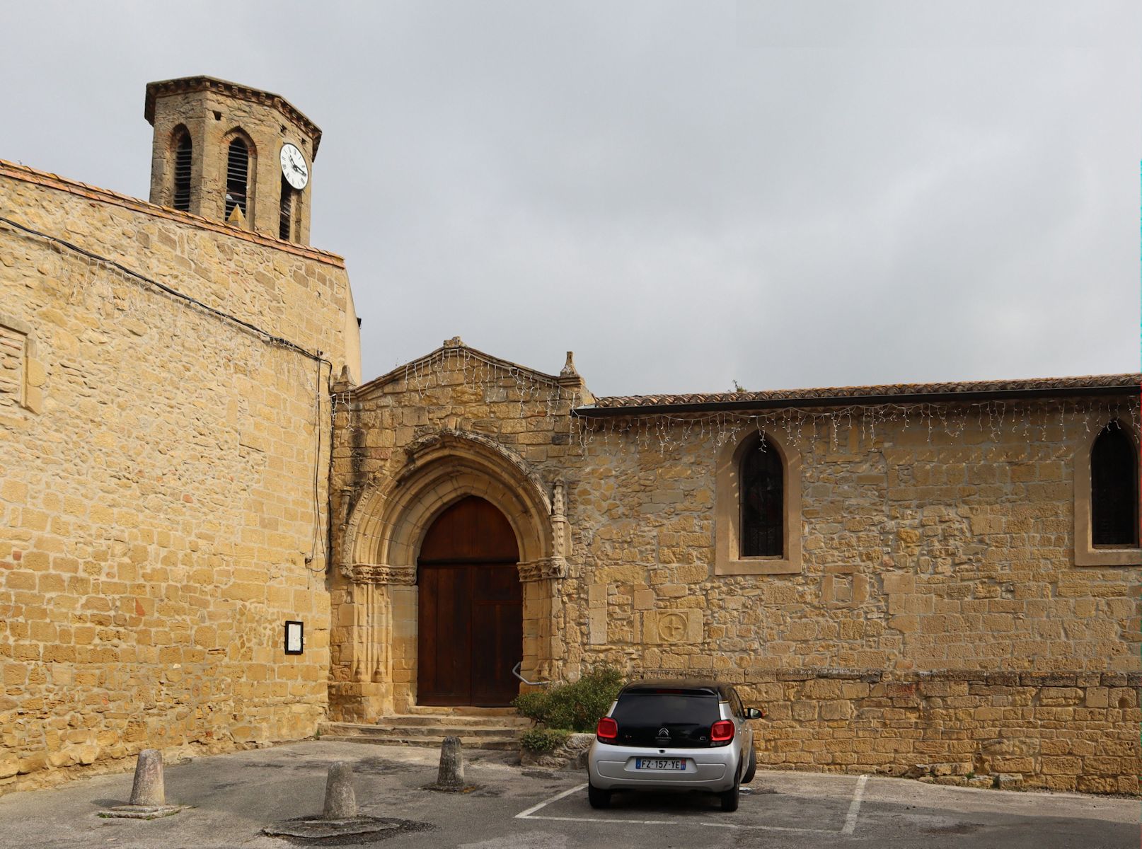 Kirche in Mas-Saintes-Puelles