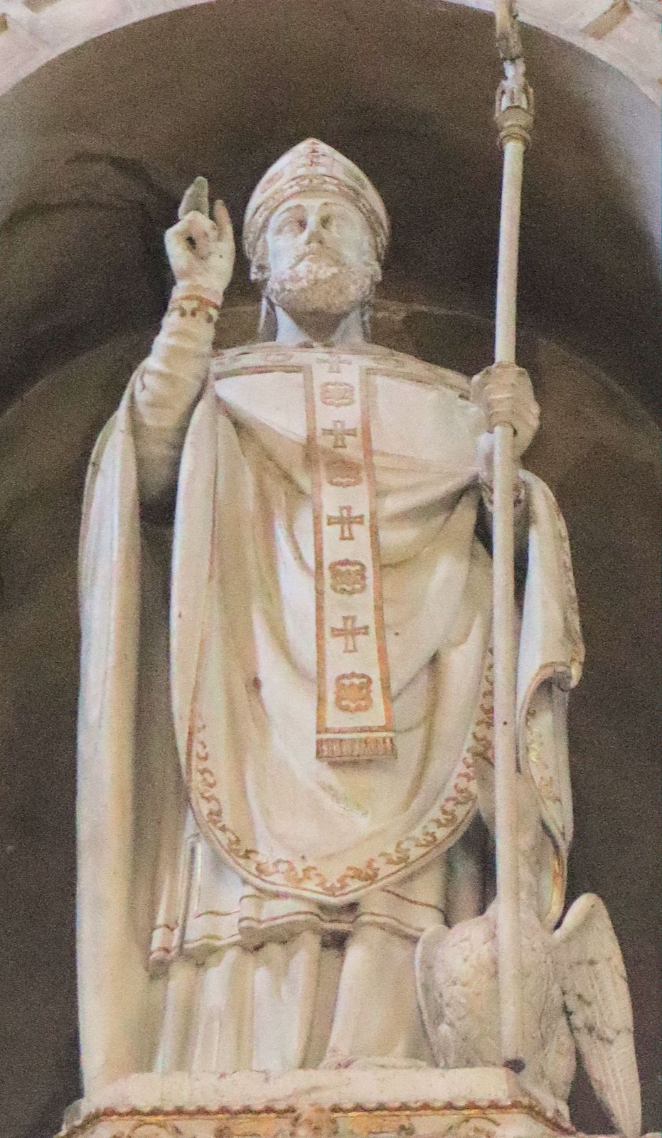 Statue in der Kathedrale in Massa Marittima