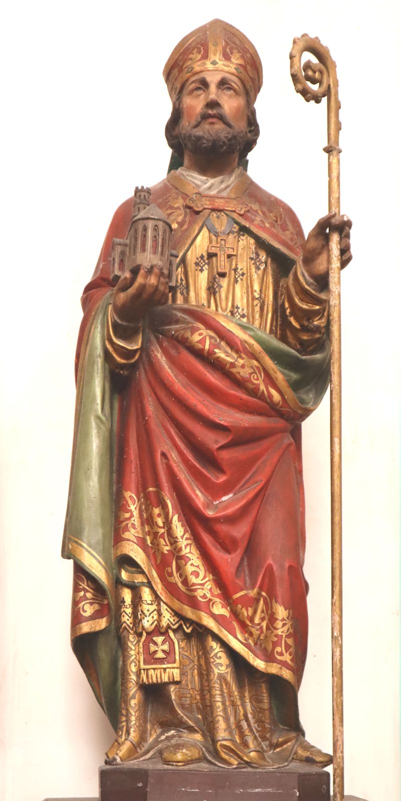Statue in der Pfarrkirche in Aubigny-en-Artois