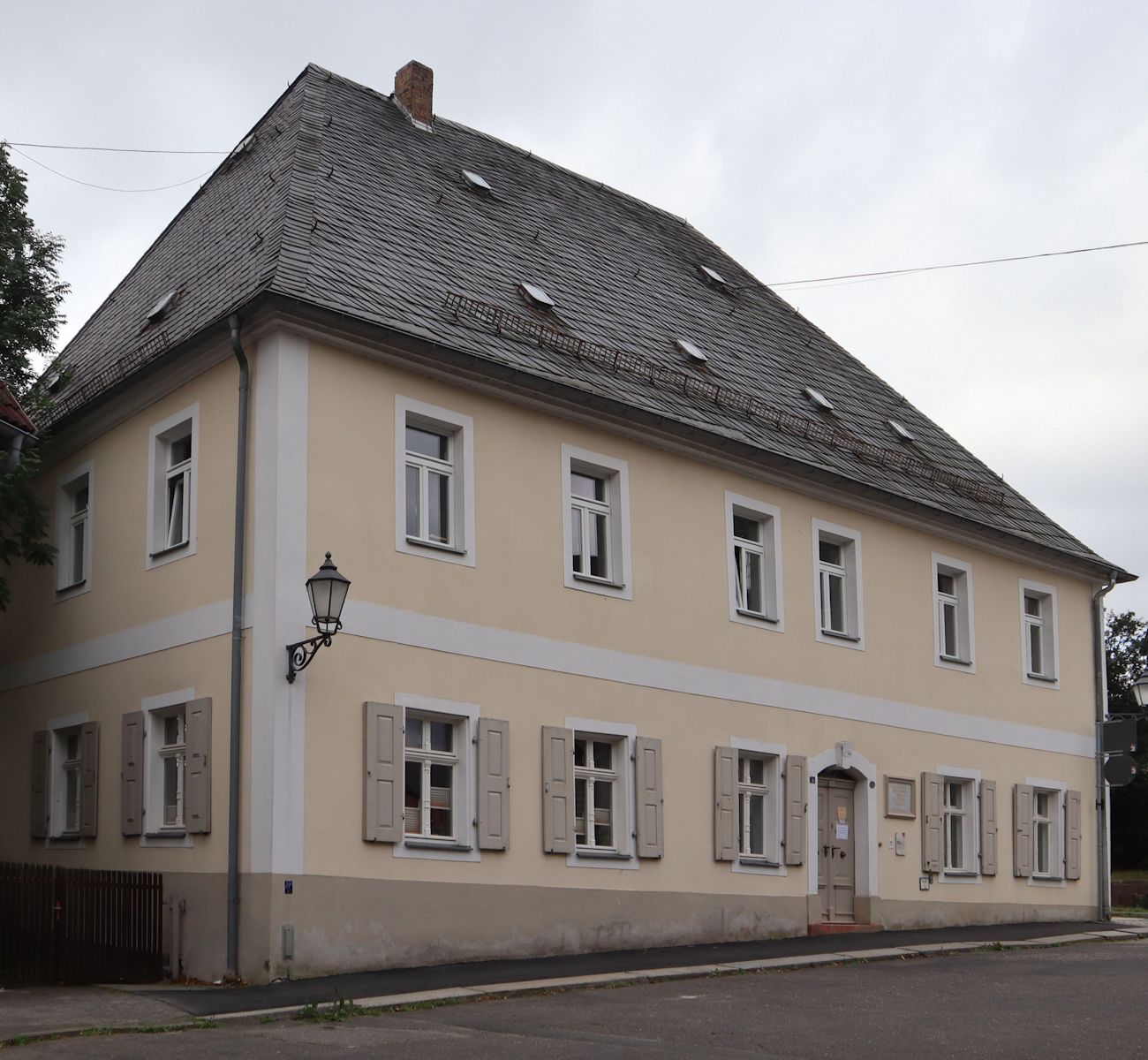 Pfarrhaus an der ehemaligen Stadtkirche in Hainichen, in dem Christian Fürchtegott Gellert geboren wurde