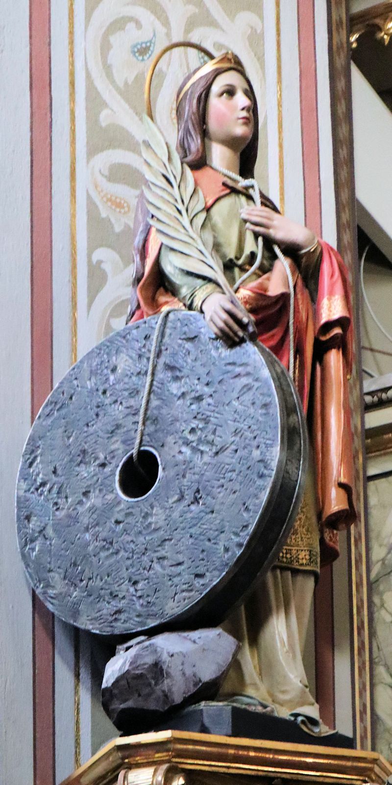 Statue in der Pfarrkirche in Sankt Christina in Gröden