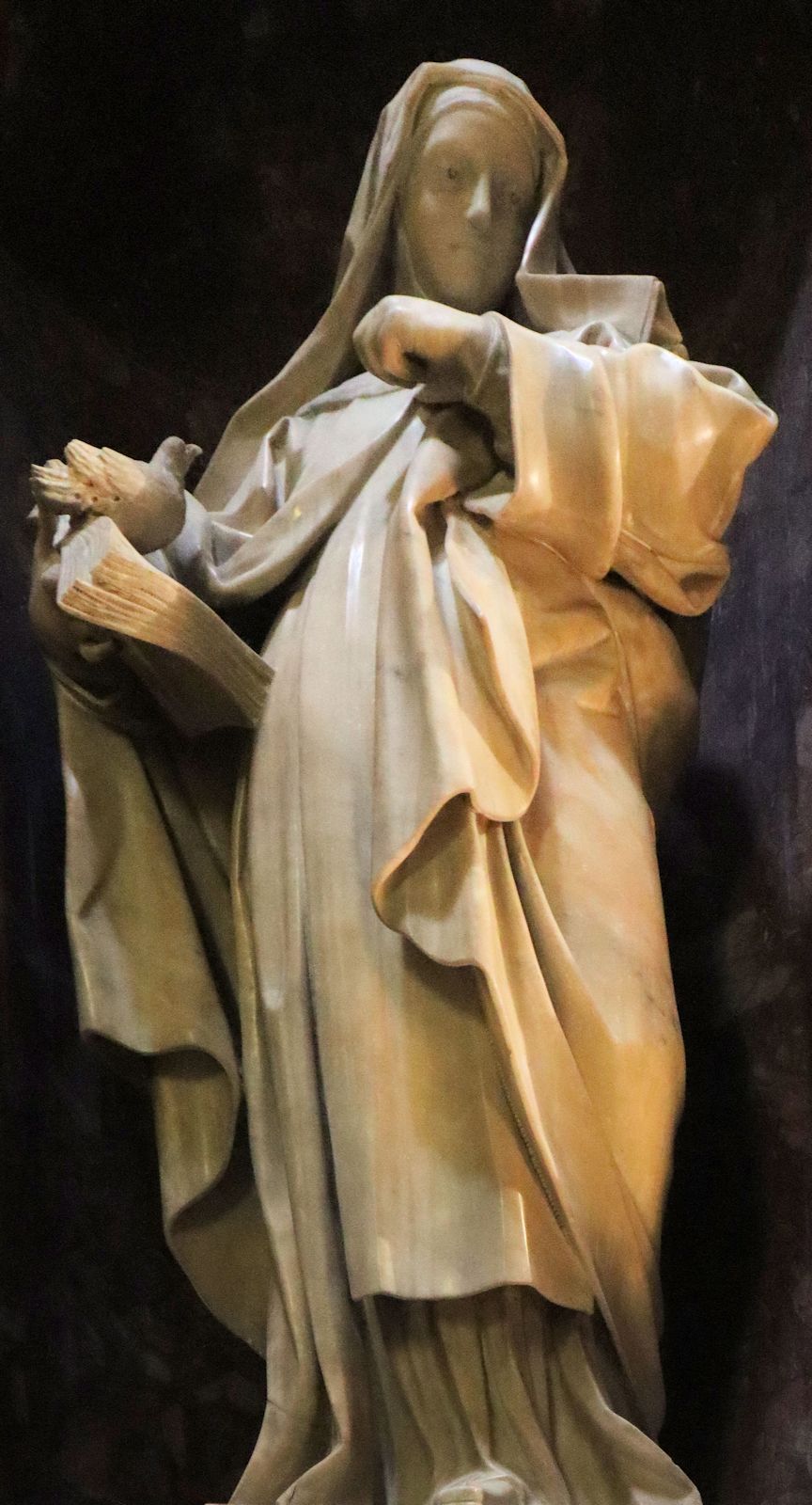 Statue in der Kathedrale in Rieti