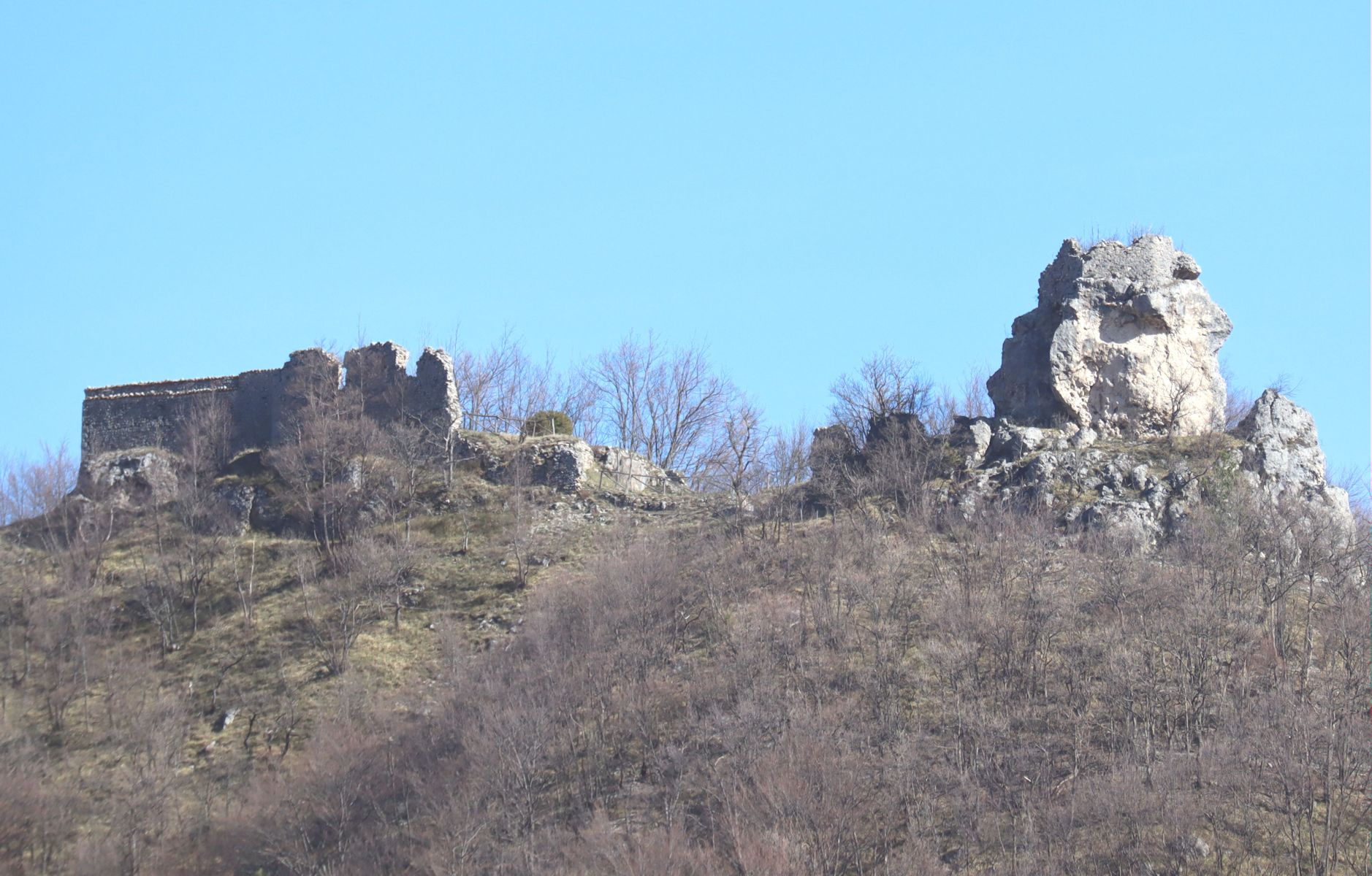 Ruine des Kastells Pagliara bei Isola del Gran Sasso