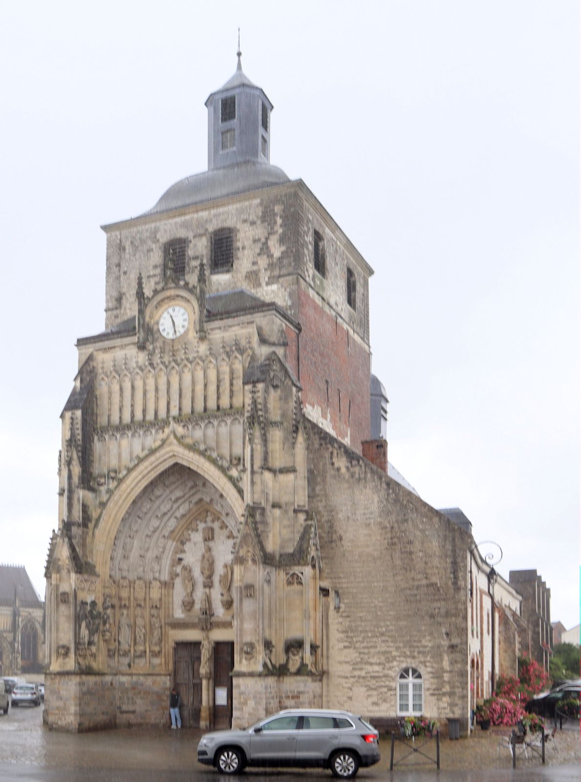 Kirche Saint-Saulve in Montreuil-sur Mer