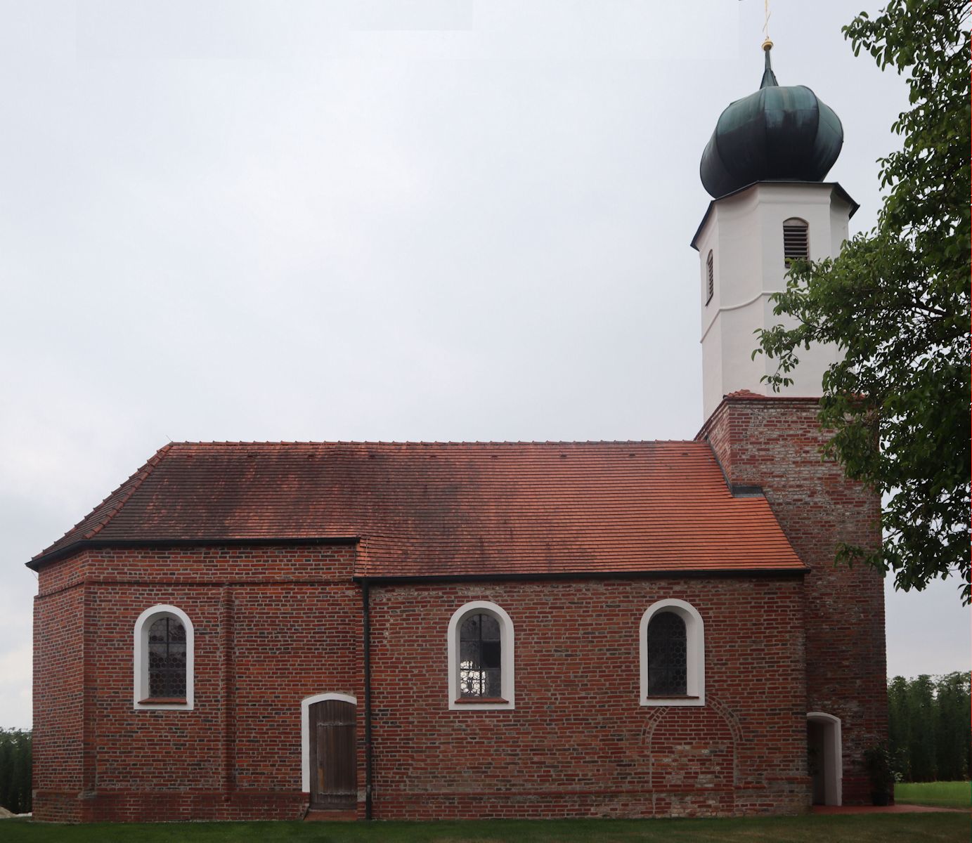 Korona-Kirche in Koppenwall bei Pfeffenhausen in Niederbayern