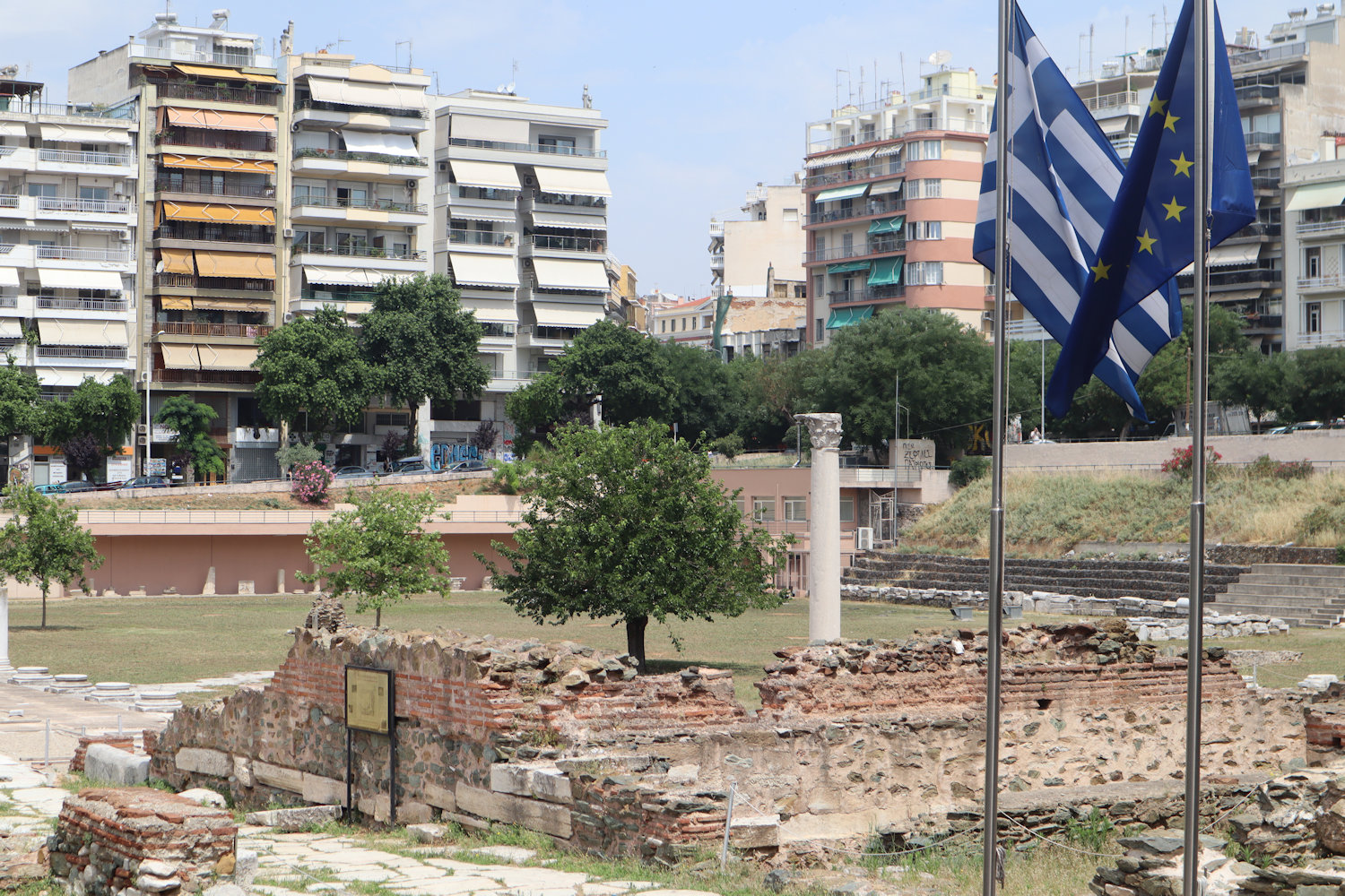 Reste des Forums in den Ausgrabungen der römischen Agora in Thessaloniki