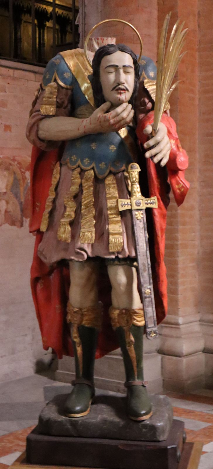 Statue in der Kathedrale in Fidenza