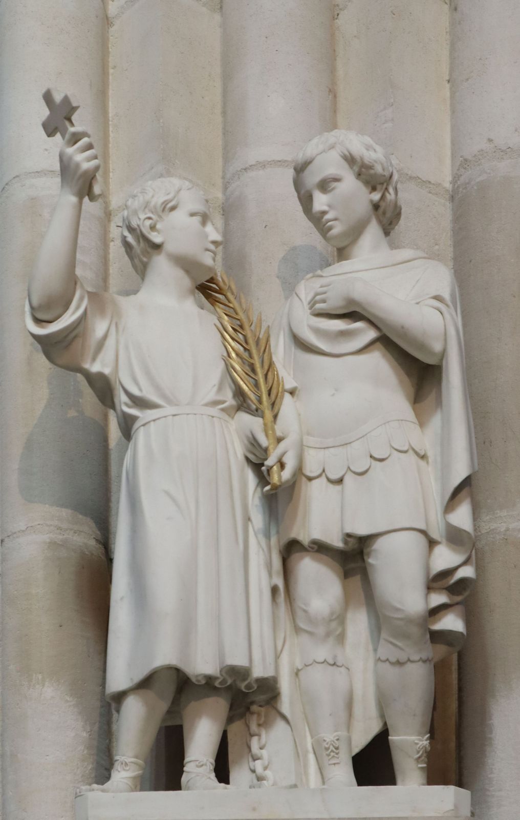 Statuen in der Basilika Saint-Donatien-et-Saint-Rogatien in Nantes