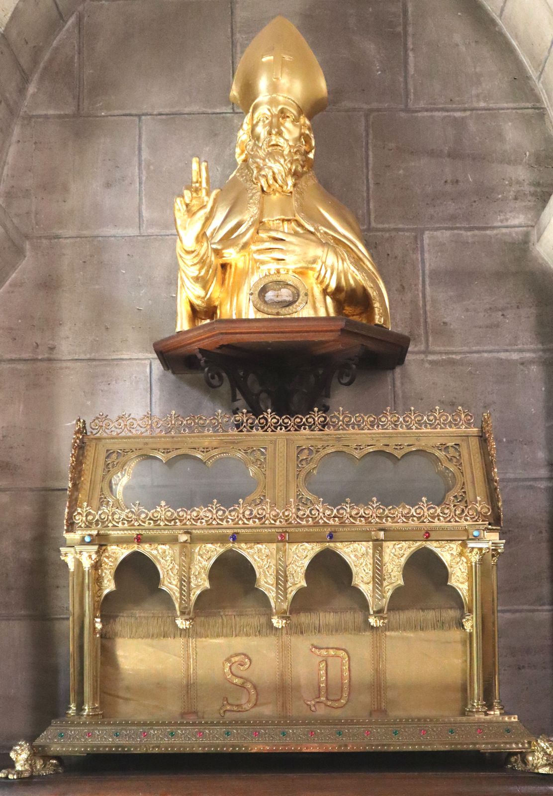 Reliquiar in der Pfarrkirche in Saint-Memmie