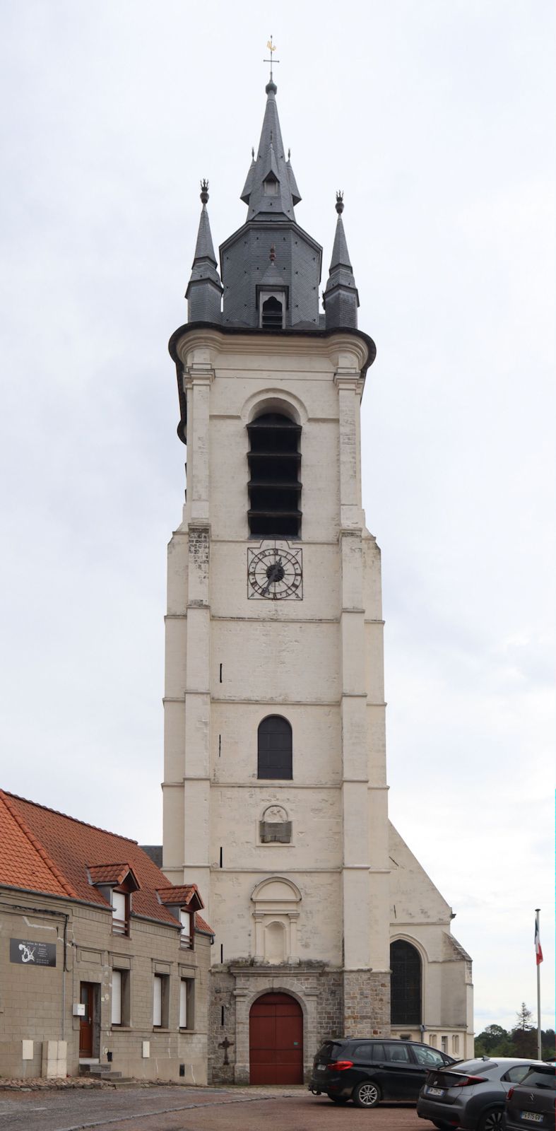 Pfarrkirche in Sebourg