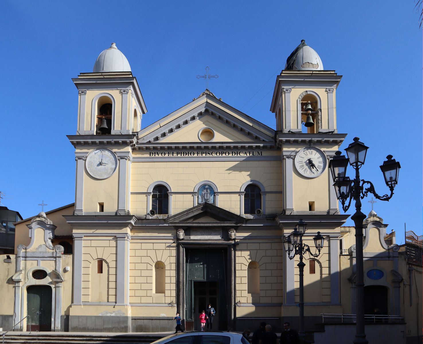 Elpidius geweihte Pfarrkirche in Sant'Arpino