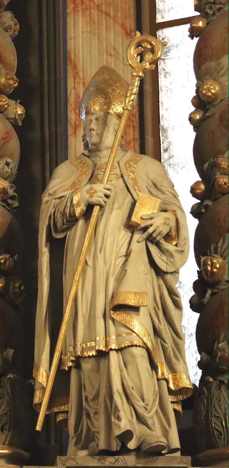 Eoban, Adalar und Bonifatius, Statuen am Mariendom in Erfurt