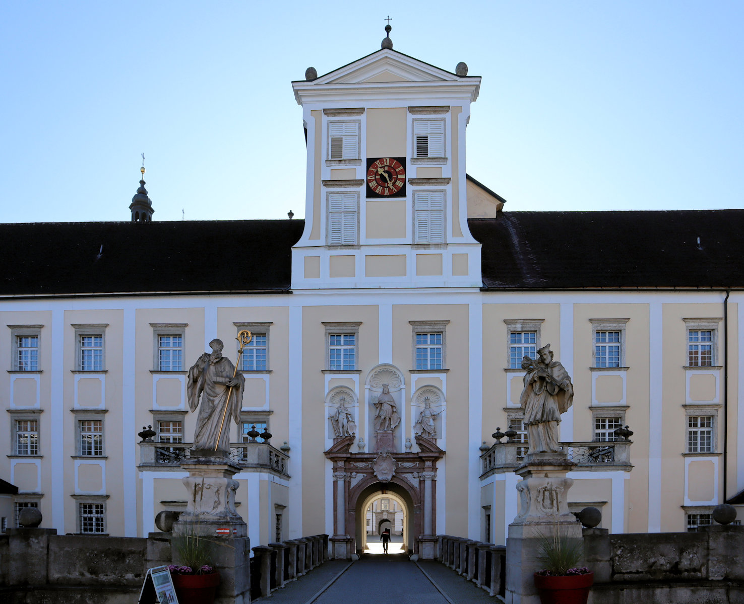 Brückentor im Stift Kremsmünster