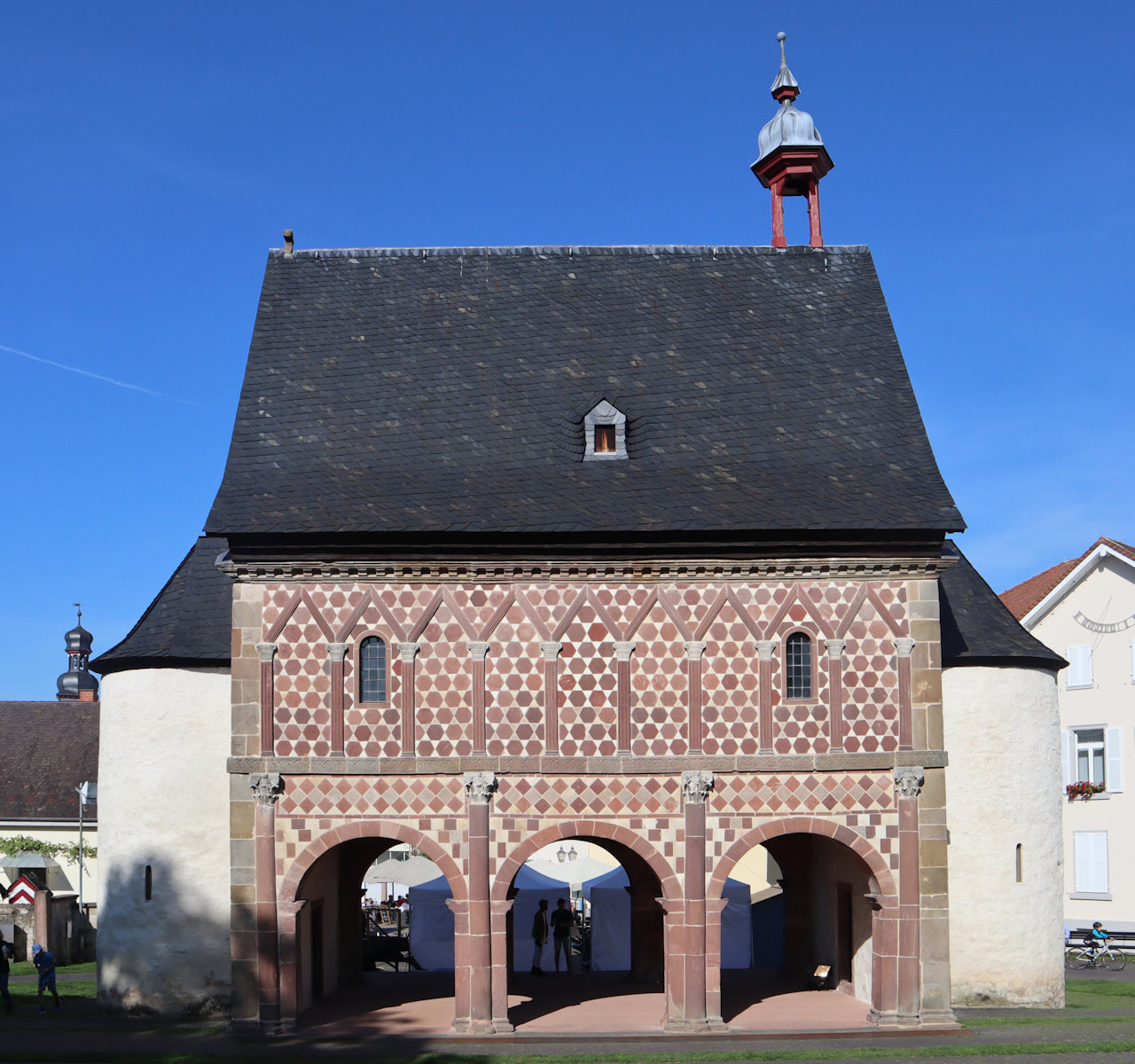 „Königshalle„, die Torhalle des Klosters Lorsch, um 900 erbaut