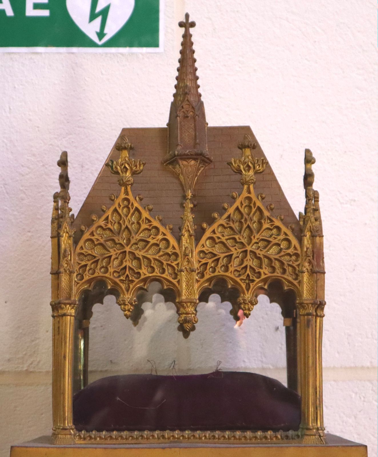 Reliquiar in der Pfarrkirche in Plélan-le-Grand bei Rennes