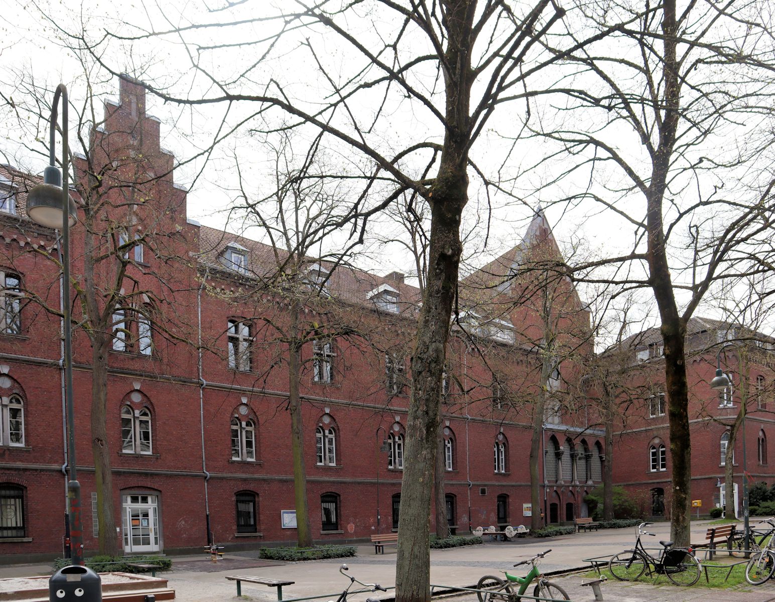 Kloster der Franziskanerinnen am Lindenplatz in Aachen