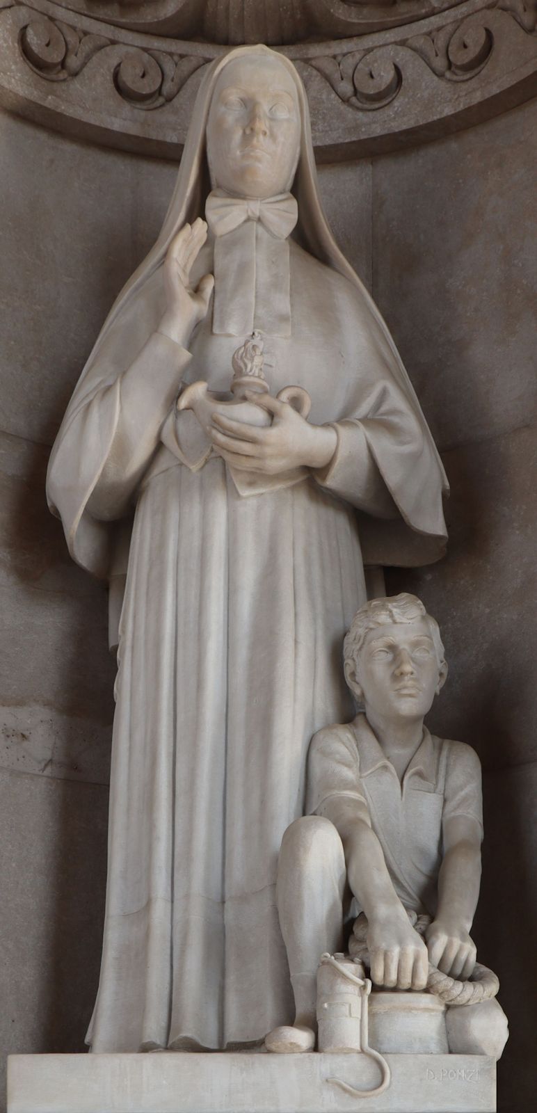 Statue in der Rosenkranz-Basilika in Pompei