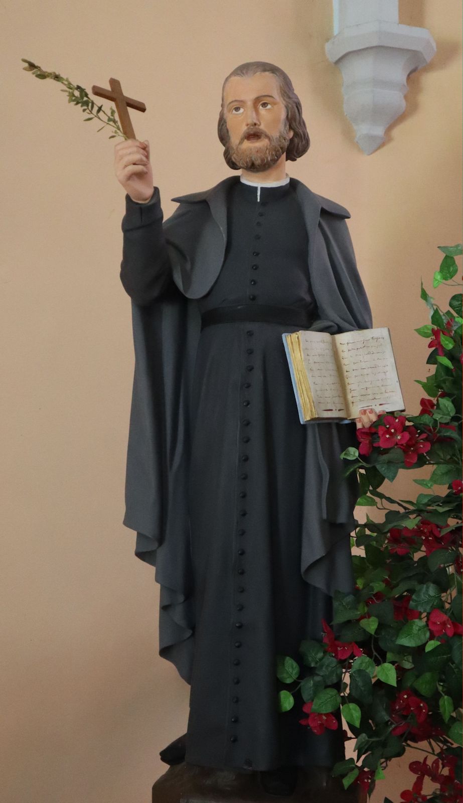Statue in der Kapelle in Onnion 