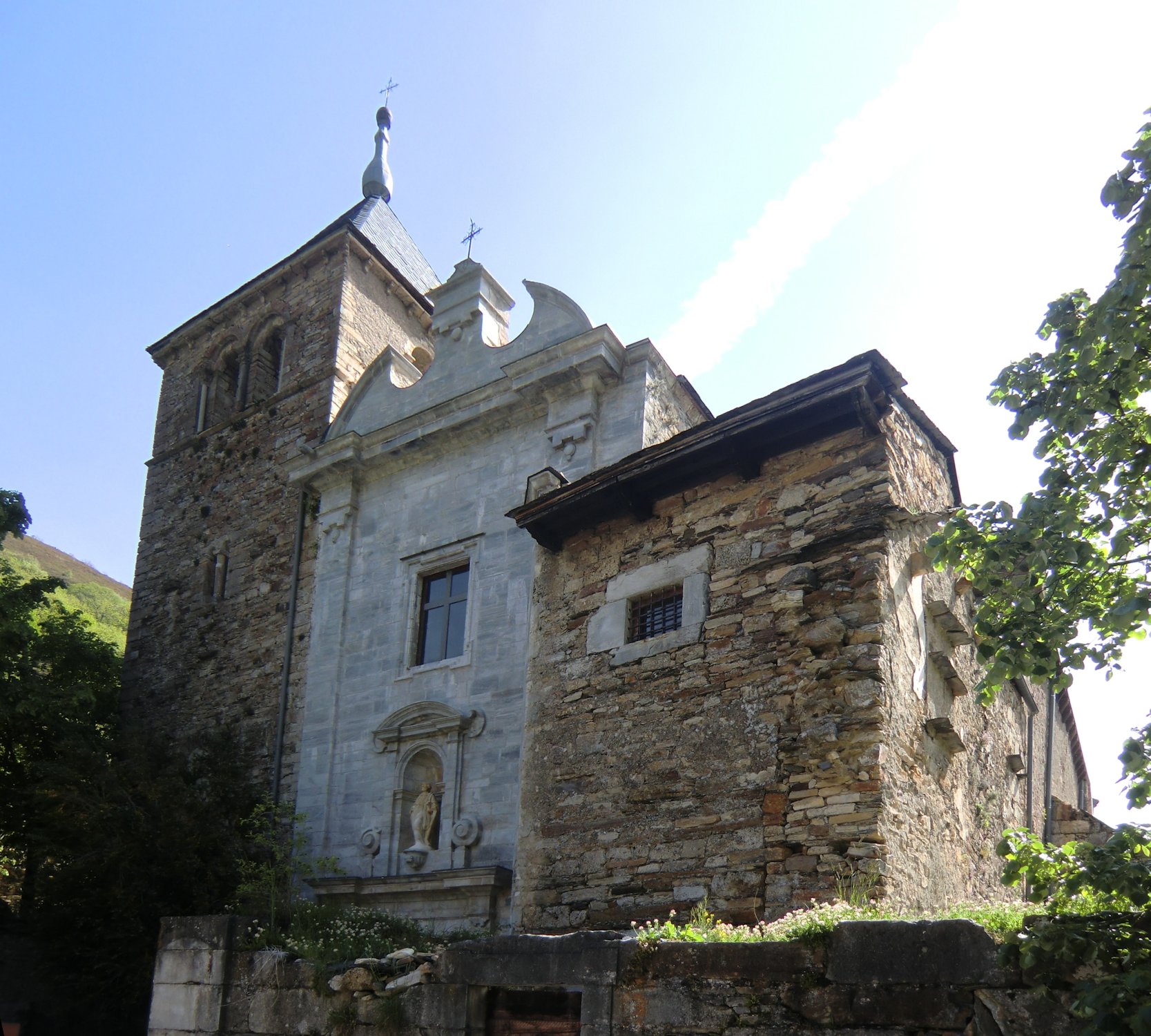 Kirche des ehemaligen Klosters in Montes di Valdueza