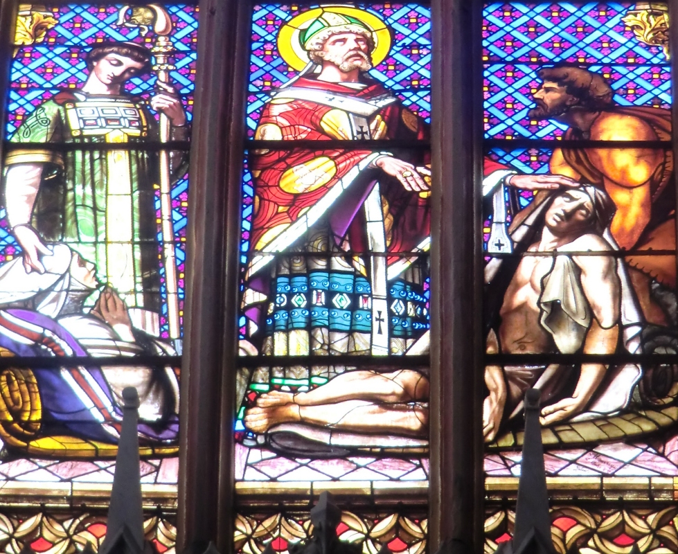 Glasfenster: Fulcran heilt Kranke, 1856, in der Kathedrale in Lodève