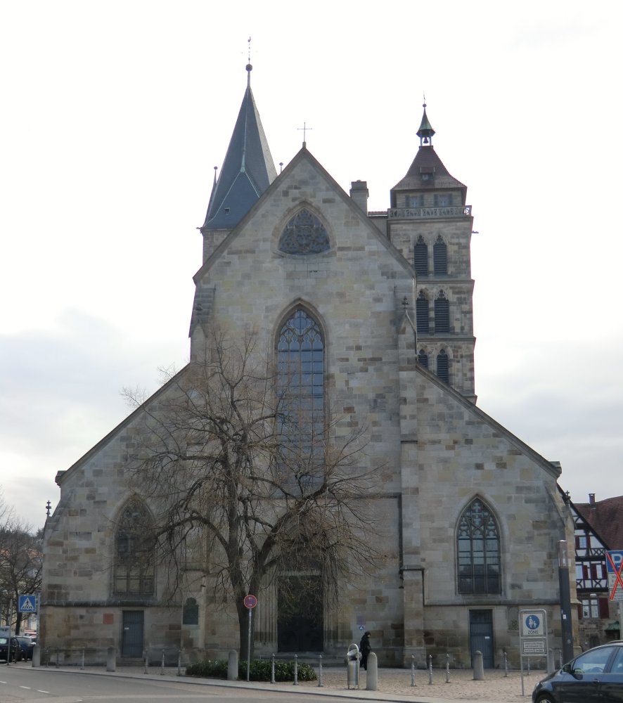 Die Kirche St. Dionysius an der Stelle des von Fulrad in Esslingen gegründeten Klosters
