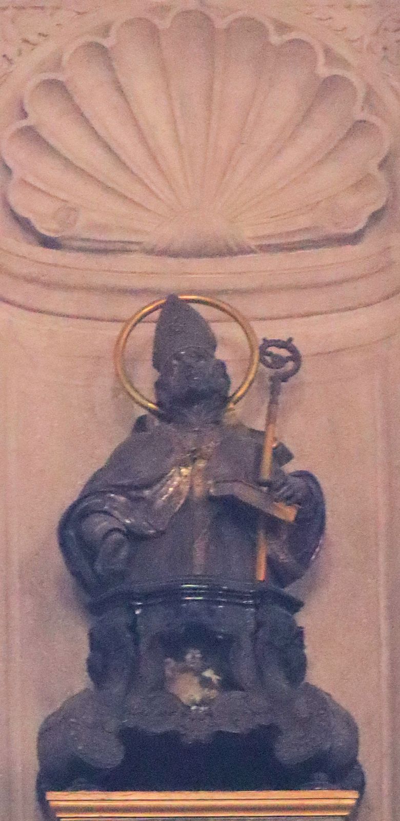 Reliquiar in der Kathedrale in Rimini