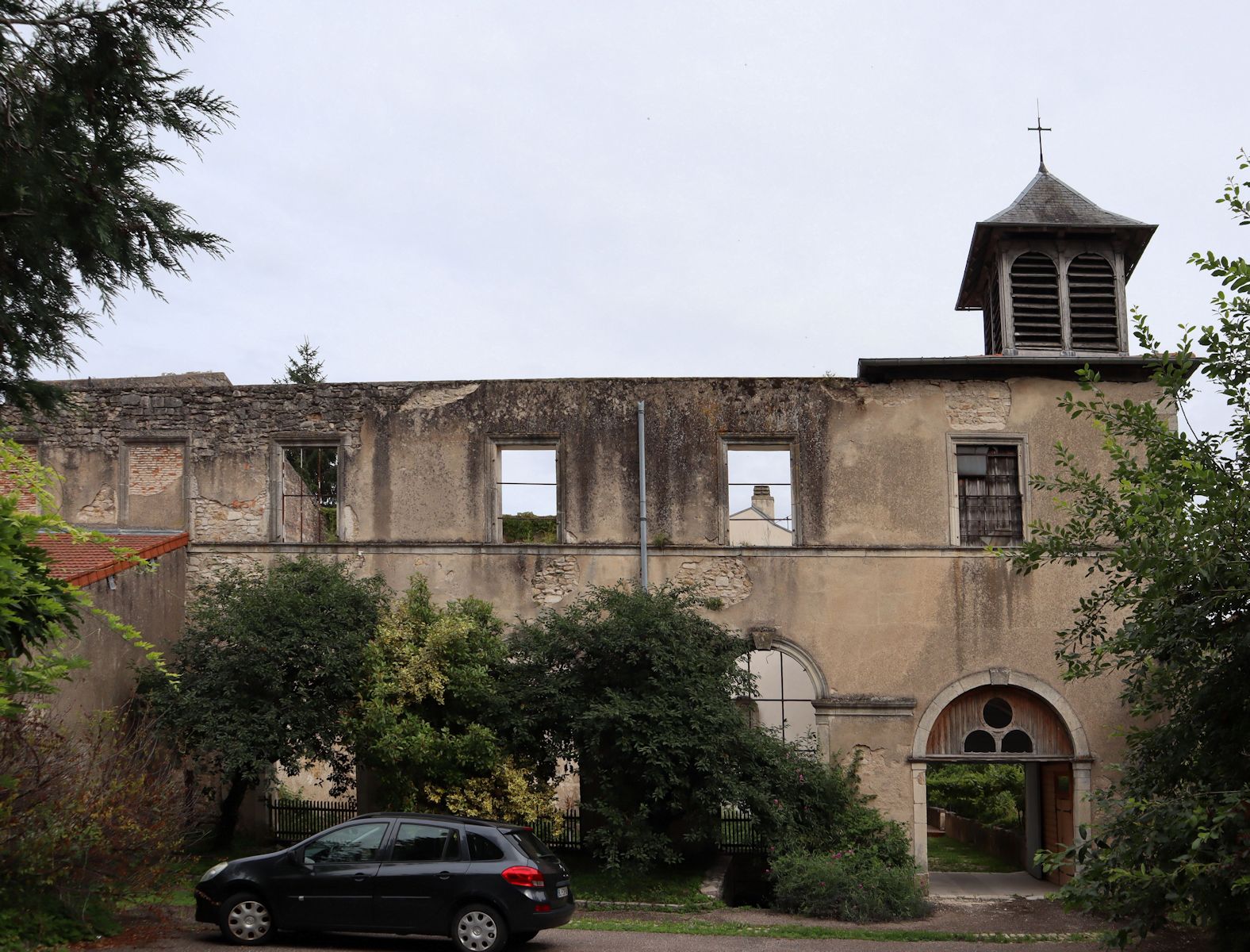 Ruine der Kirche St-Mansuy in Toul, 1980 abgebrannt