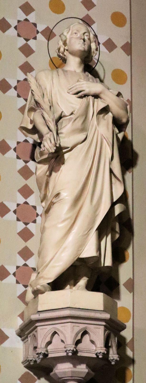 Statue in der Kathedrale in Chieri