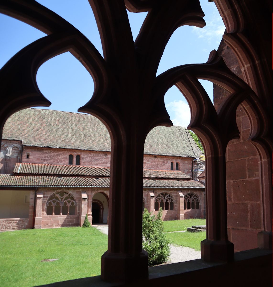 Kreuzgang des ehemaligen Klosters an der Kathedrale in St-Dié