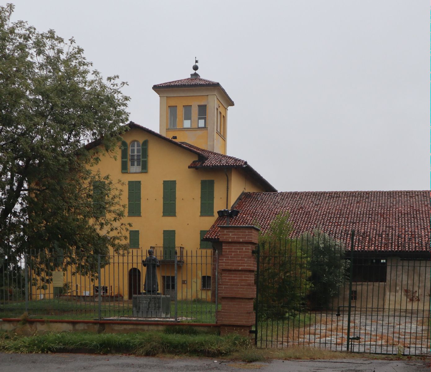 Jakob Alberiones Geburtshaus, ein Gehöft auf freiem Feld