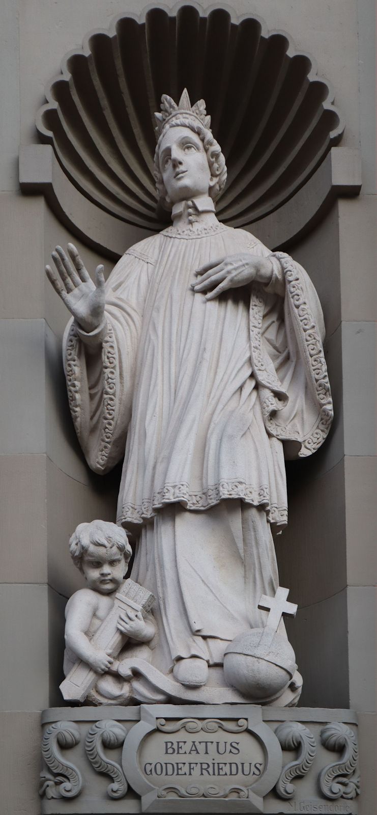 Statue an der Kirche des ehemaligen Prämonstratenserklosters Oberzell bei Würzburg