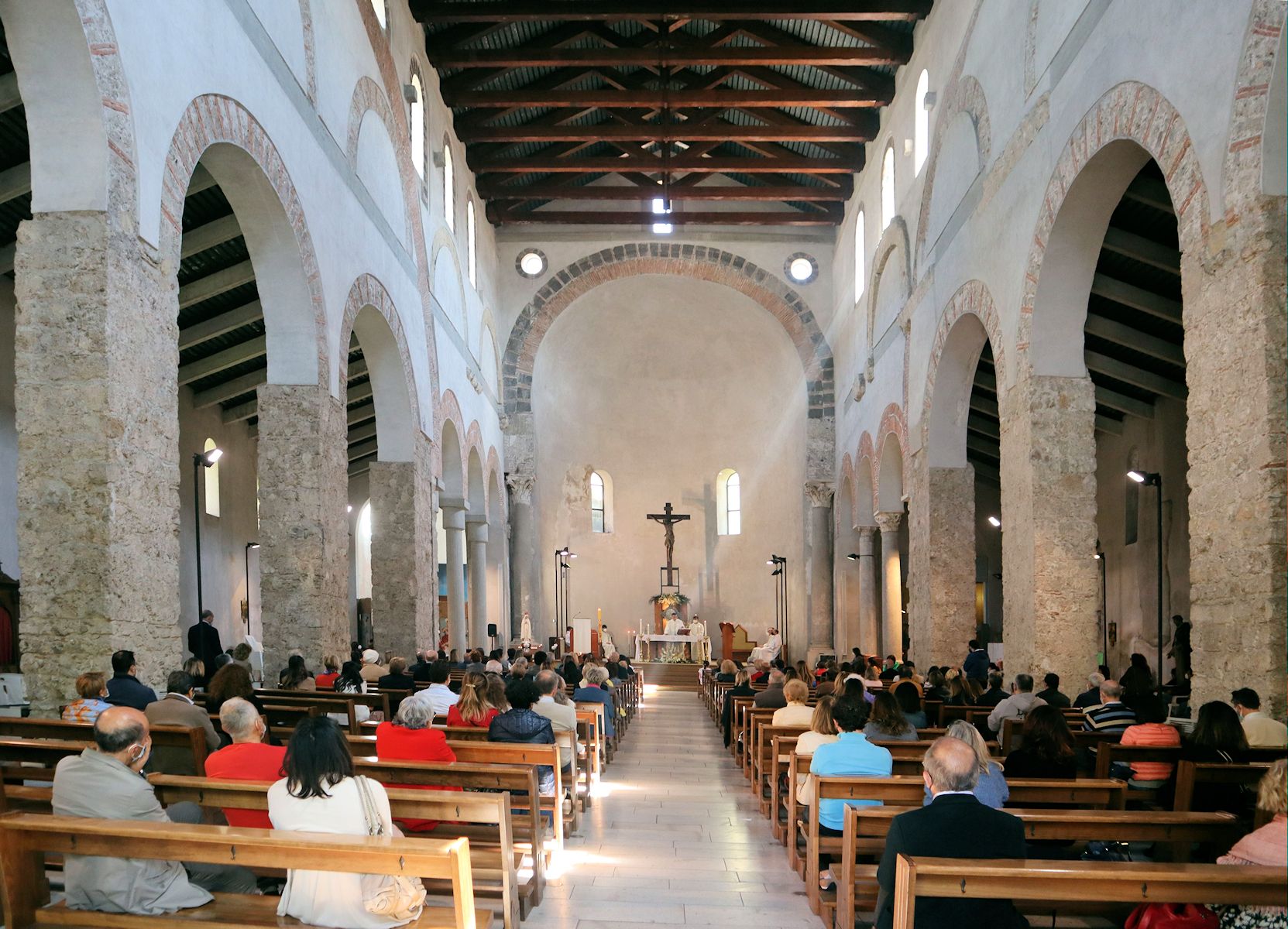 Kirche des ehemaligen Klosters der Benediktiner in Salerno
