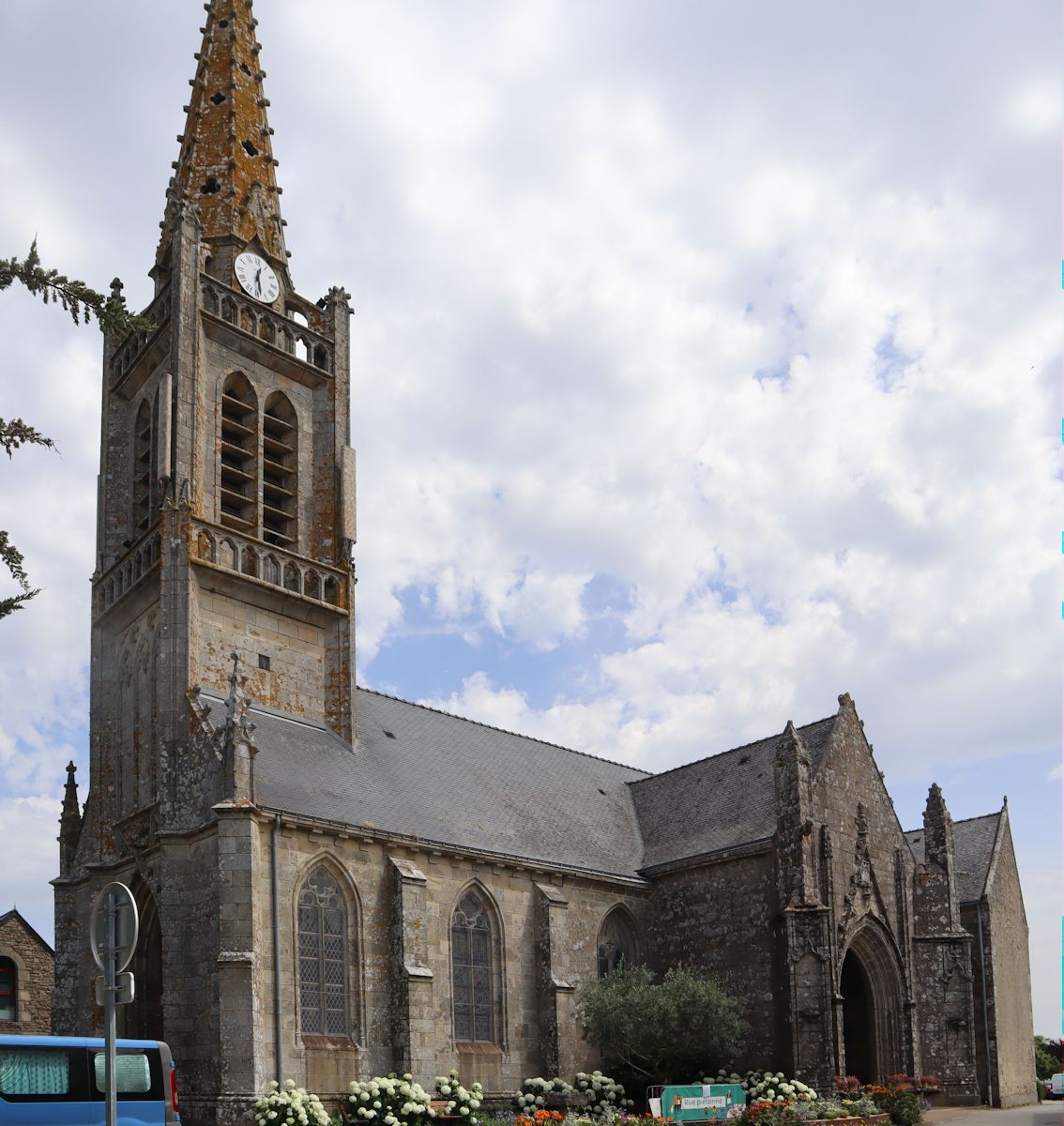 Pfarrkirche in Locoal-Mendon