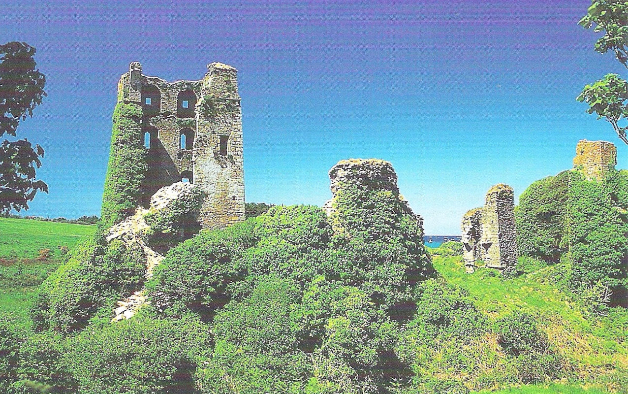 Ruine der Burg Trémazan in Kersaint, erbaut im 13./14. Jahrhundert auf einem Vorgängerbau des 6. Jahrhunderts