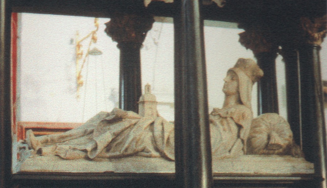 Grab der Hedwig in der Kirche in Trzebnica