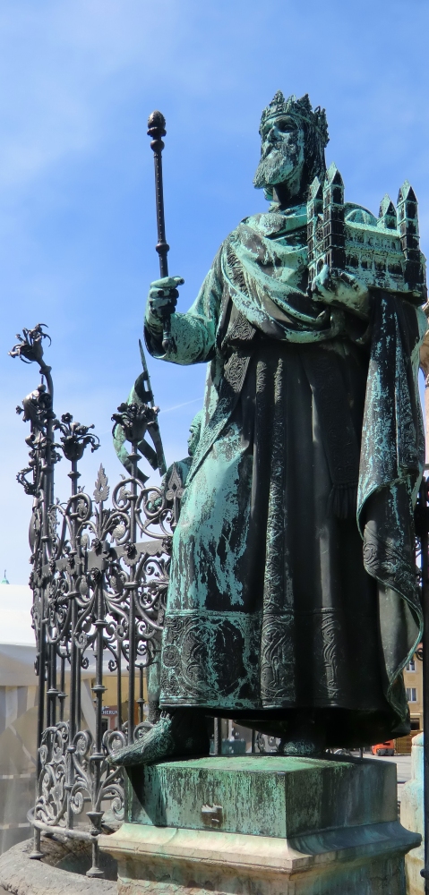 Ferdinand von Miller: Statue, 1880, am Maximiliansbrunnen in Bamberg