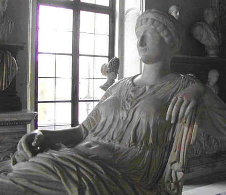 Statue in der Sala degli Imperatori, dem Kaisersaal, im Kapitolinischen Museum in Rom