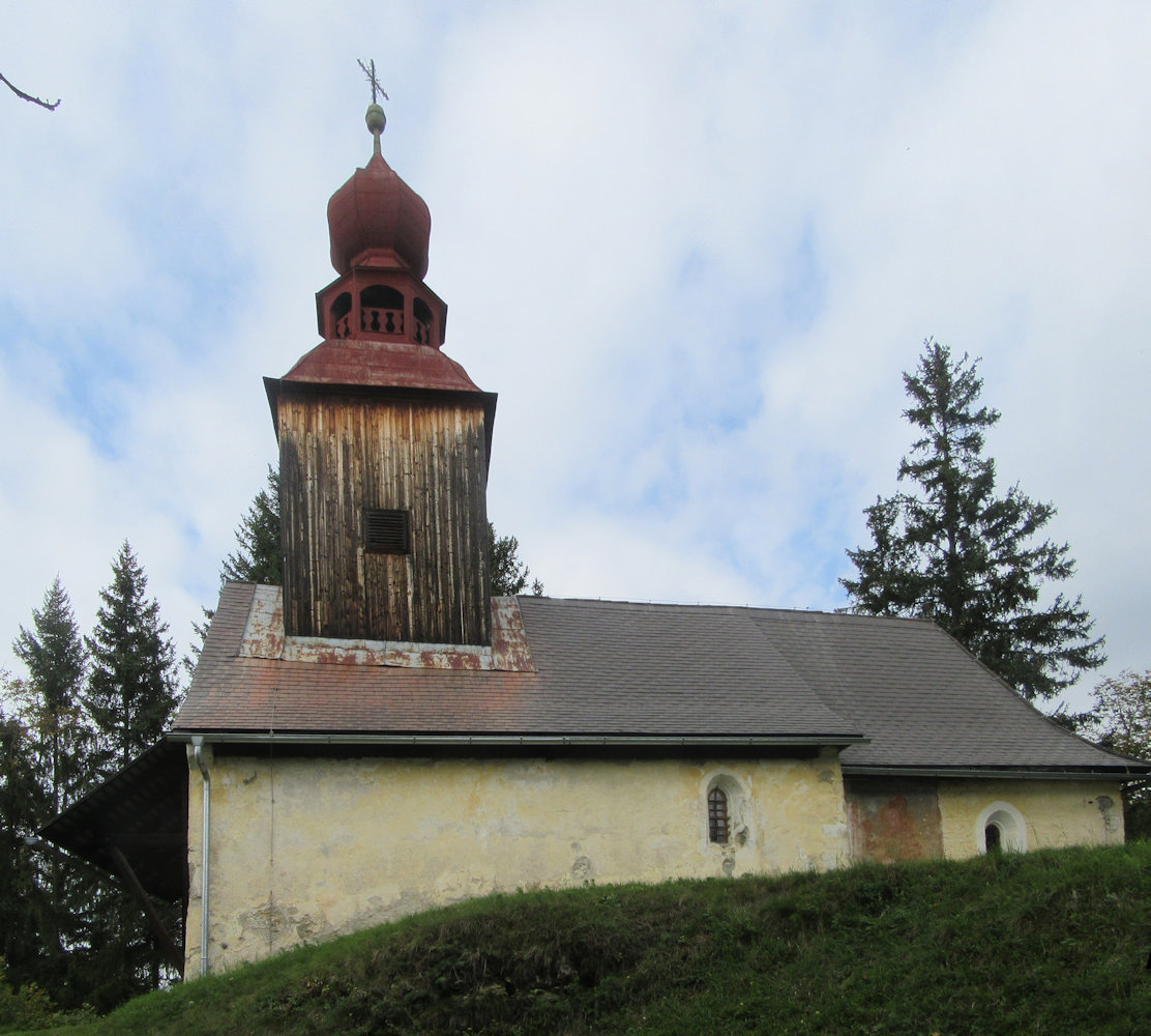 Kirche in der Waldeinsamkeit auf dem Lorenzenberg