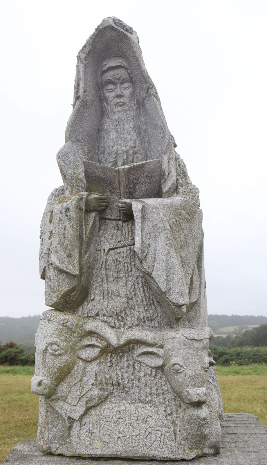 Gris de Louvigné: Statue, 2010, im „Vallée des Saints” nahe Carnoët bei Saint-Brieuc