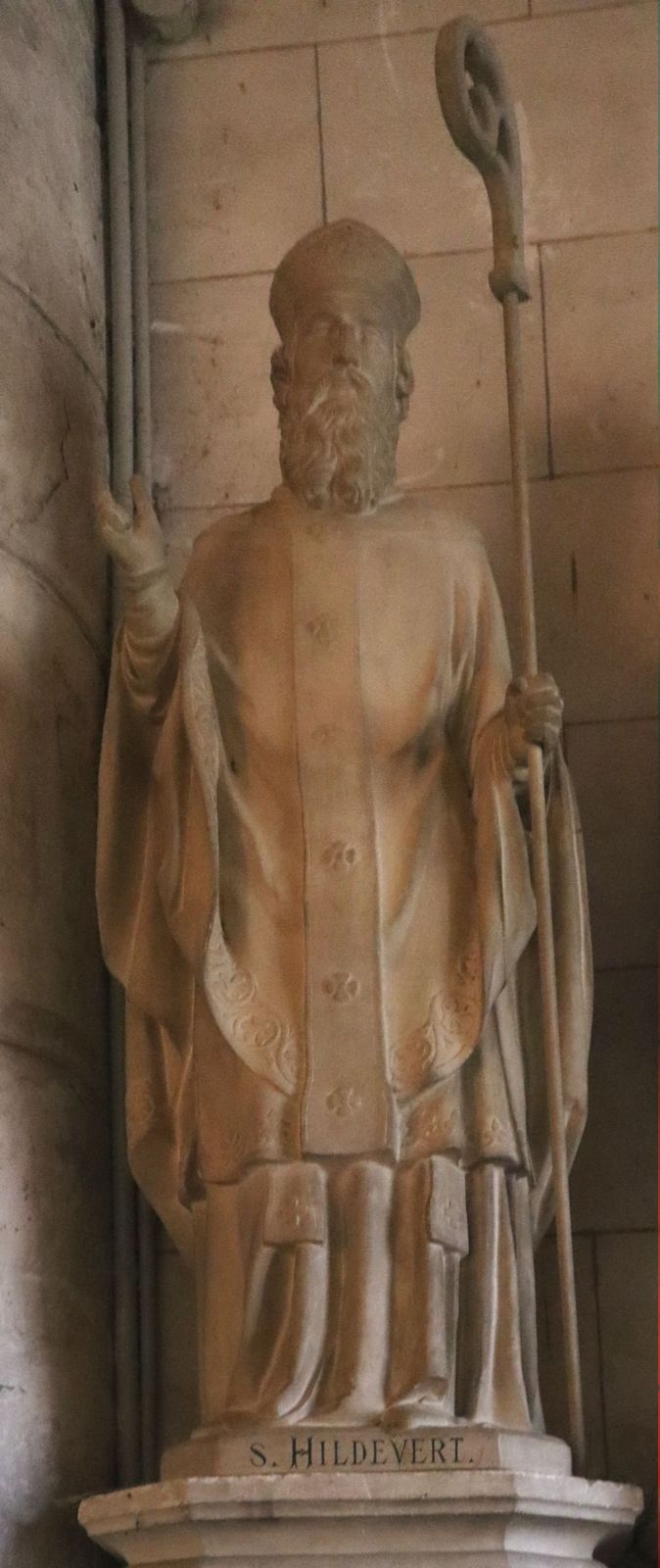 Statue in der Pfarrkirche in Saint-Wandrille-Rançon