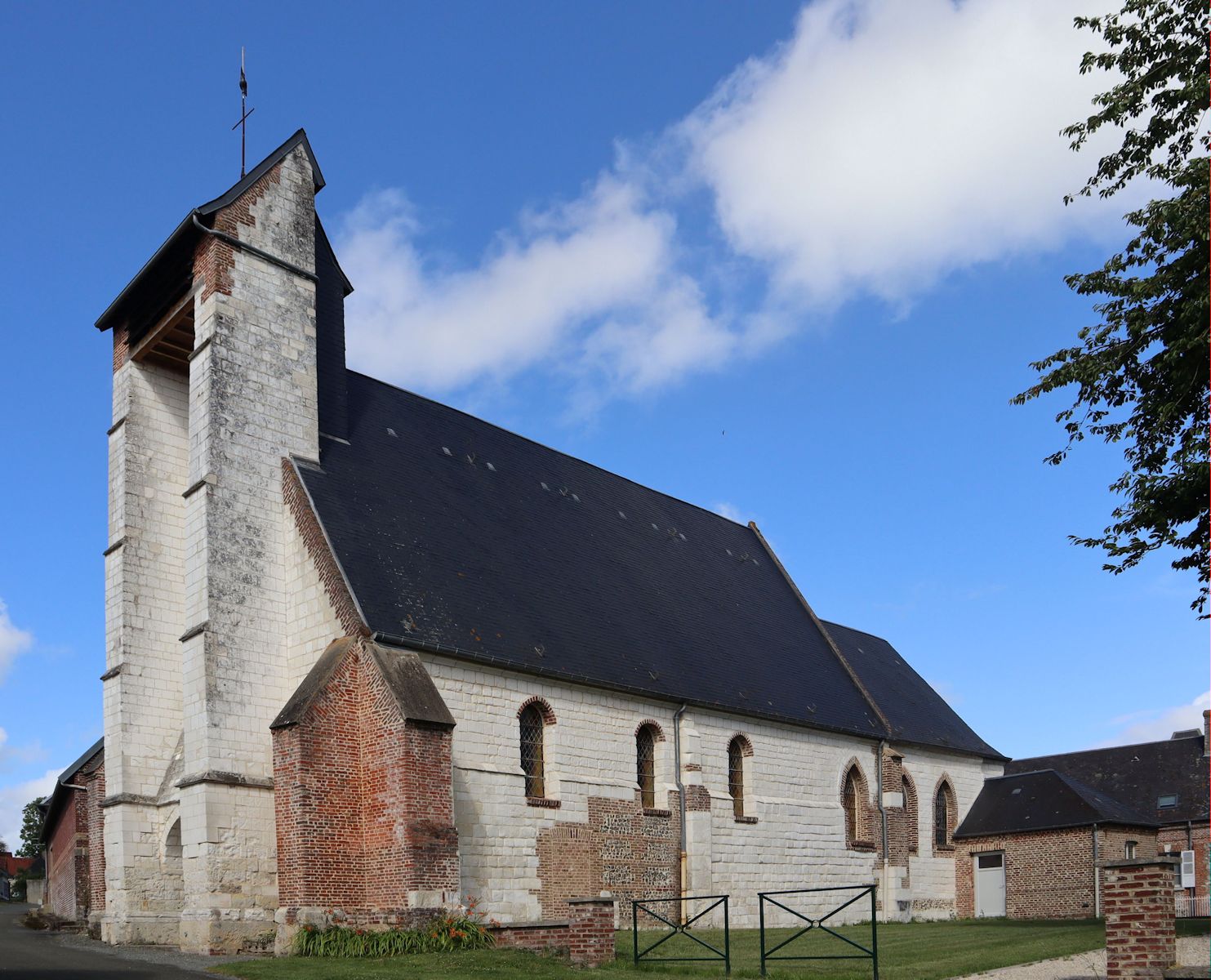 Kirche Saint-Honoré in Port-le-Grand