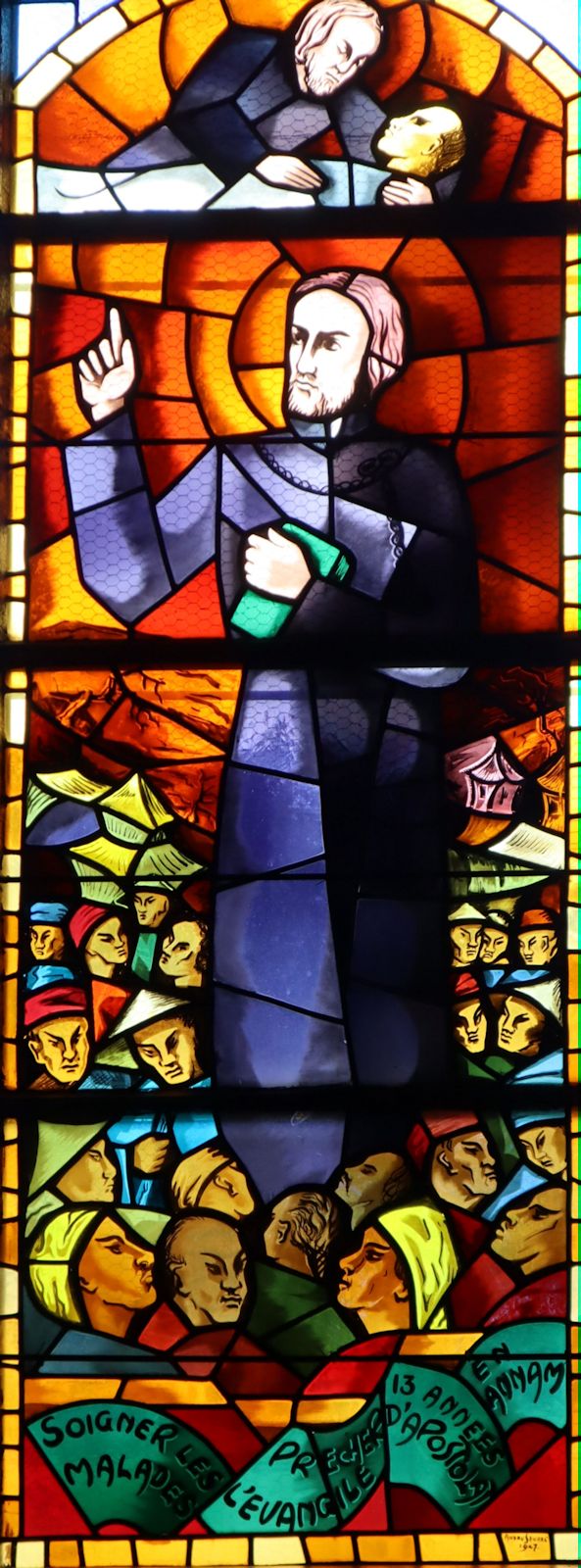 Glasfenster in der Pfarrkirche in Montperreux