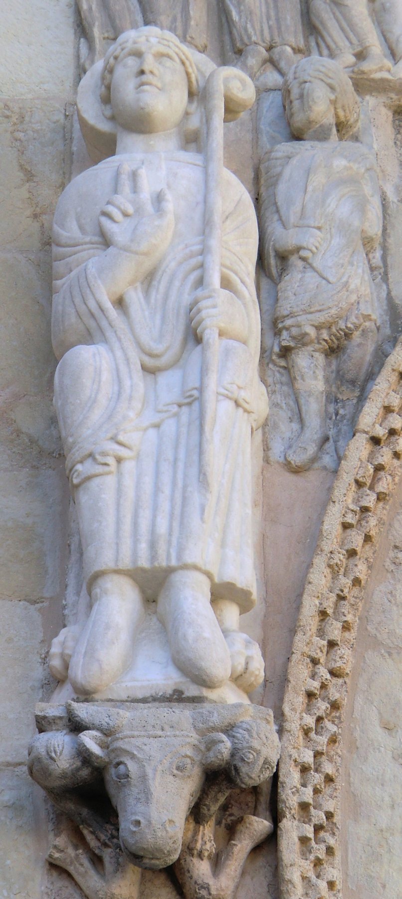 Statue am „Tor des Lammes”, 10. Jahrhundert, an der Basilika San Isidoro in León