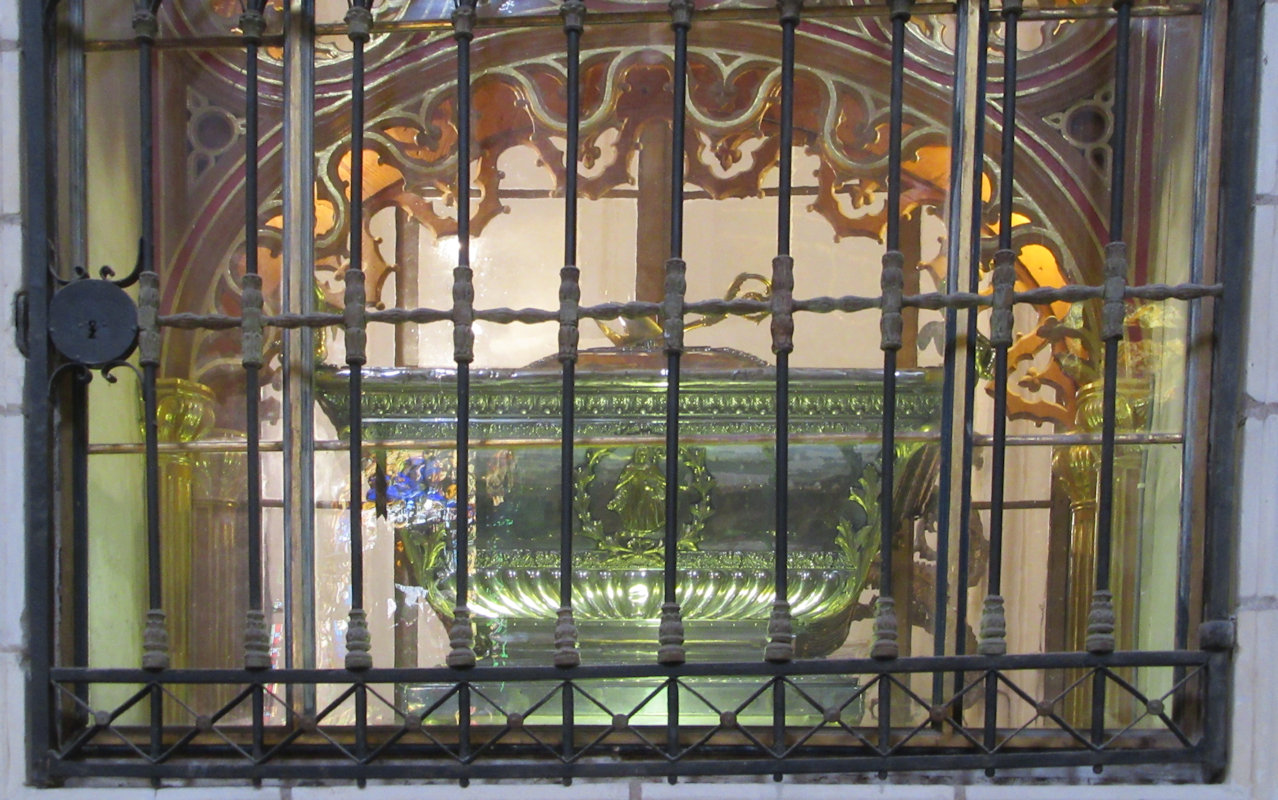 Reliquiarium mit Gebeinen der Diözesanpatrone Isidor, Fulgentius von Astigi, Florentina von Cartagena und Leander von Sevilla, in der Kathedrale in Murcia