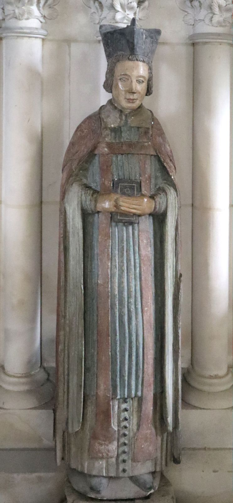 Statue, 17. Jahrhundert, in der Kirche des ehemaligen Klosters in Saint-Florent-le-Vieil