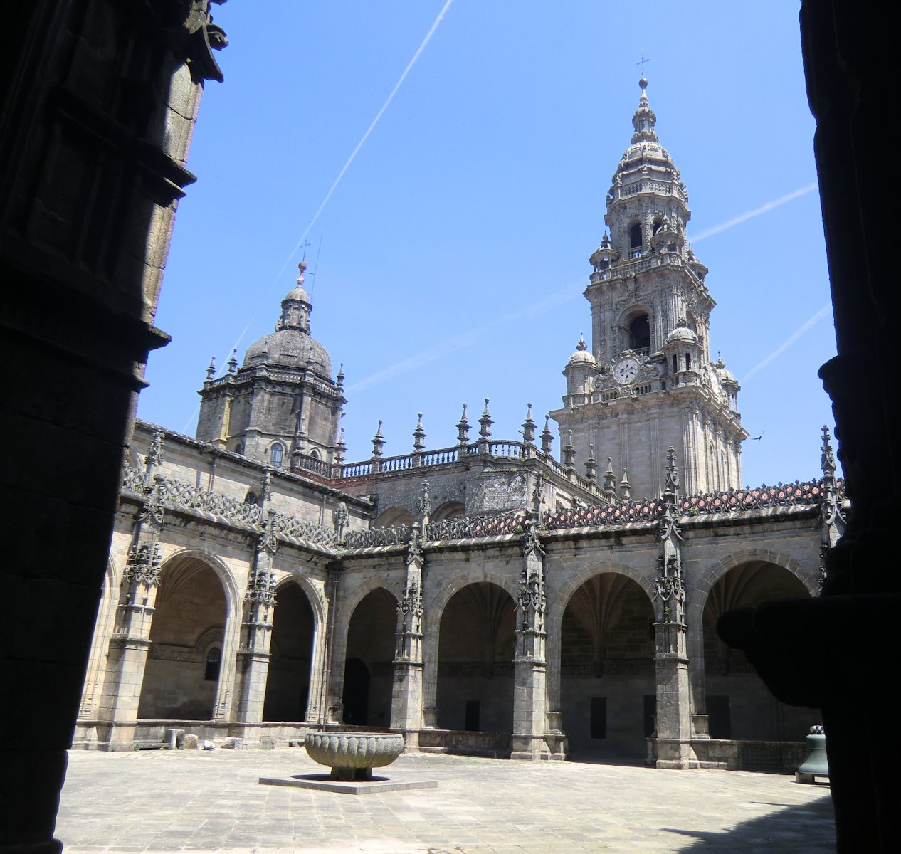 Kreuzgang an der Kathedrale in Santiago de Compostela
