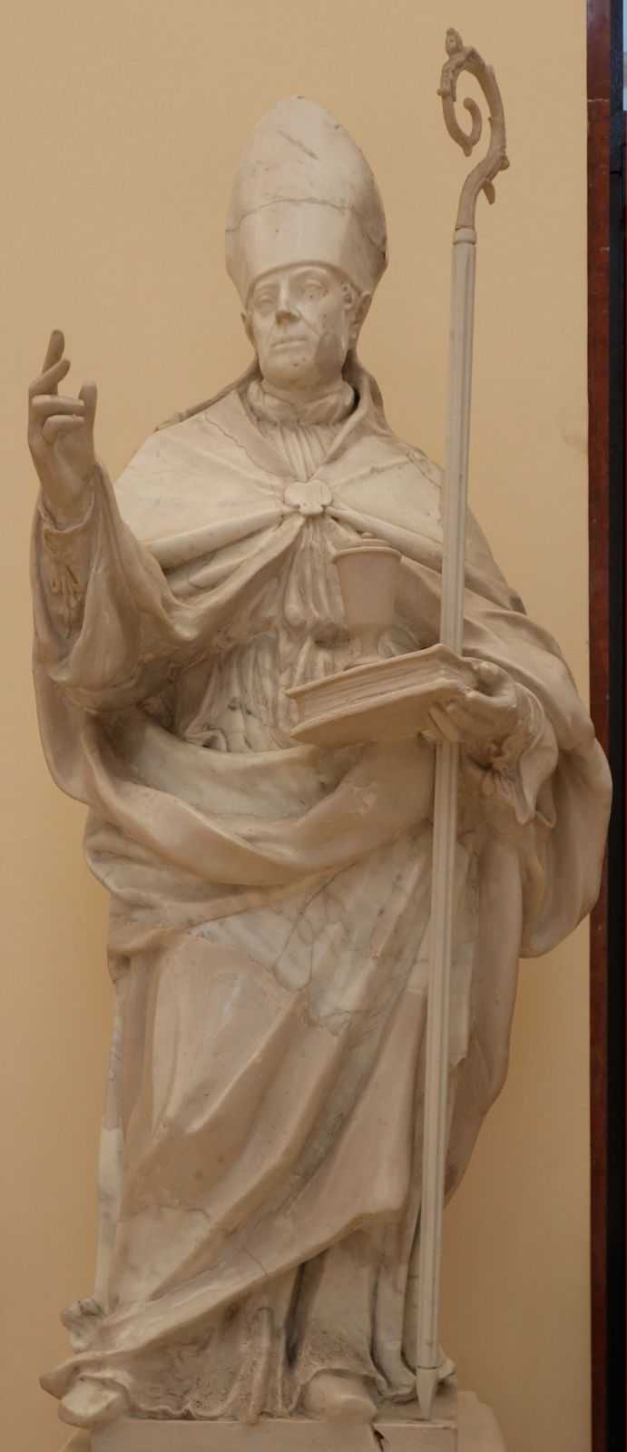 Statue in der Kathedrale in Benevent