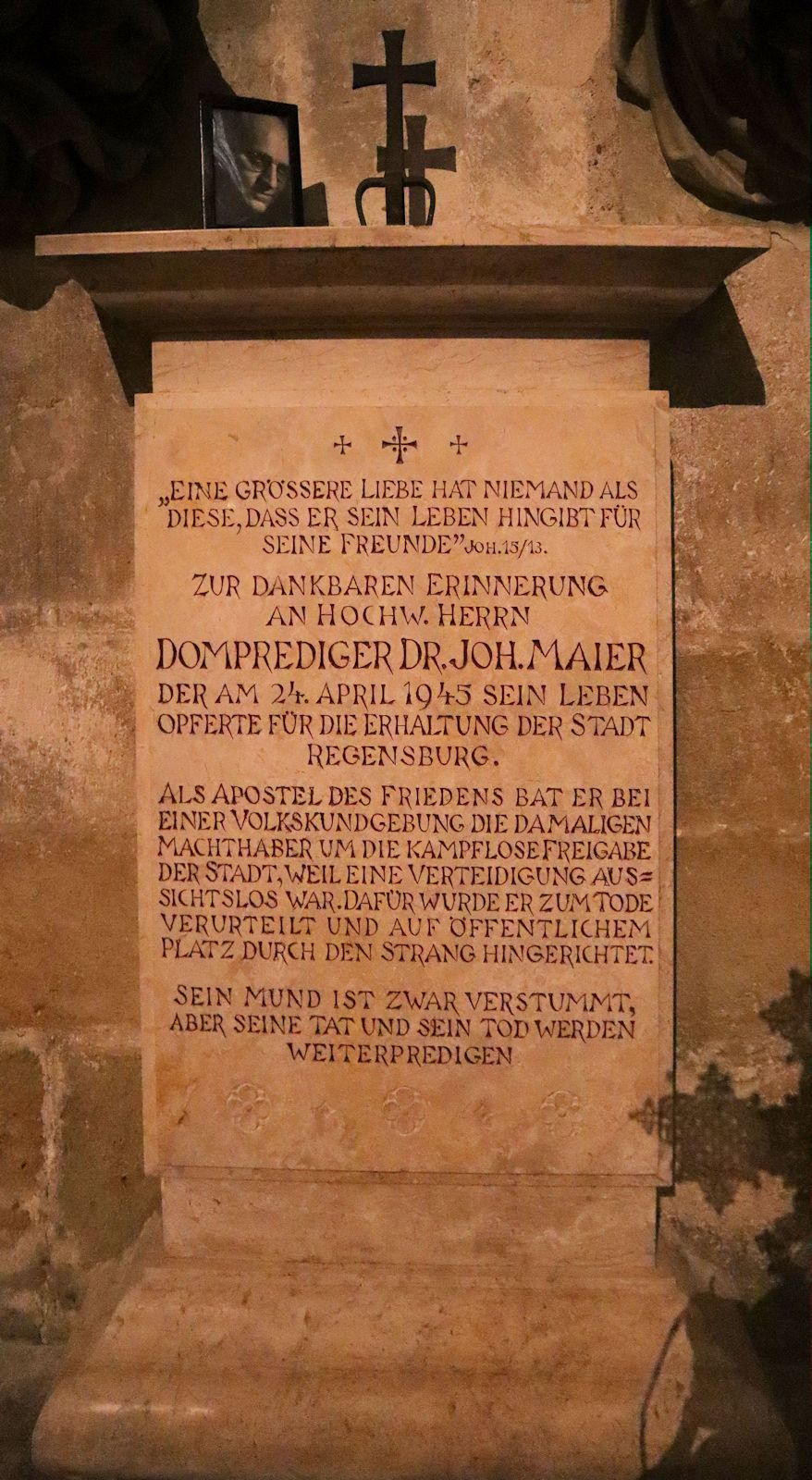 Gedenktafel für Johann Maier im Dom in Regensburg