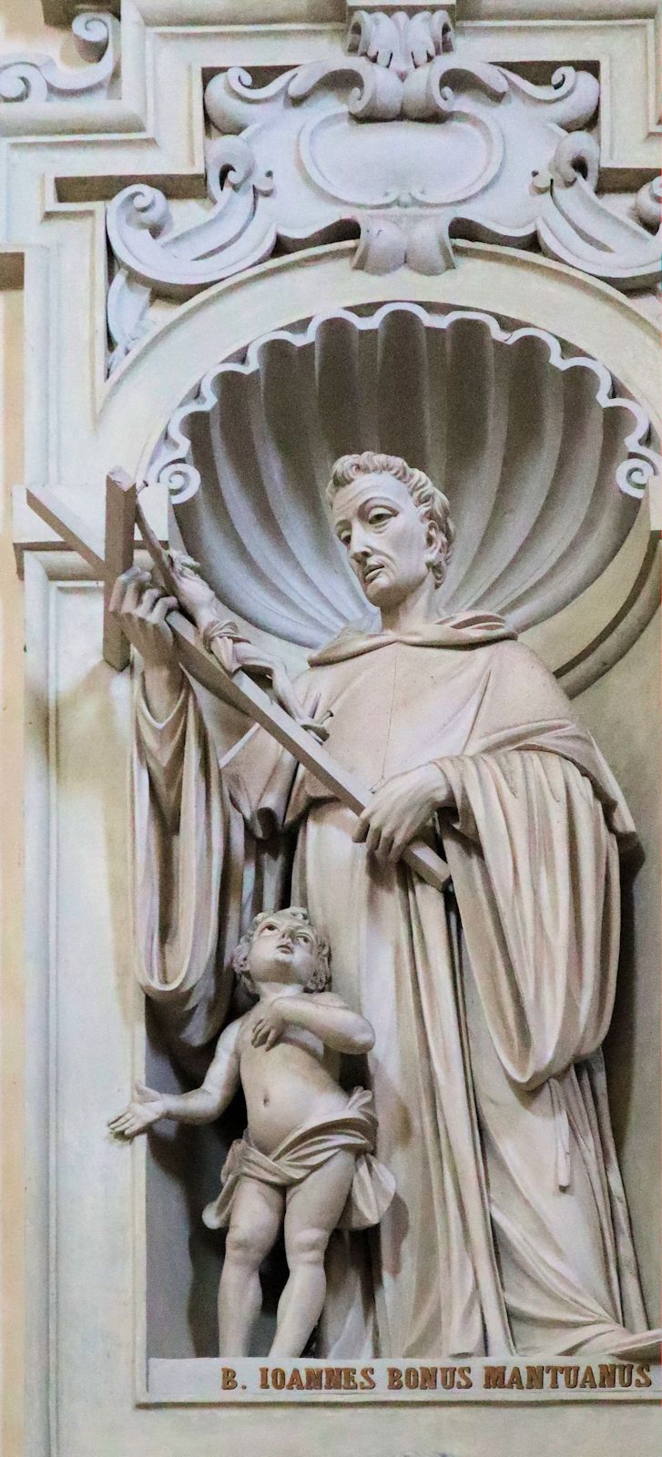 Statue in der Kirche Sant' Agostino in Rimini