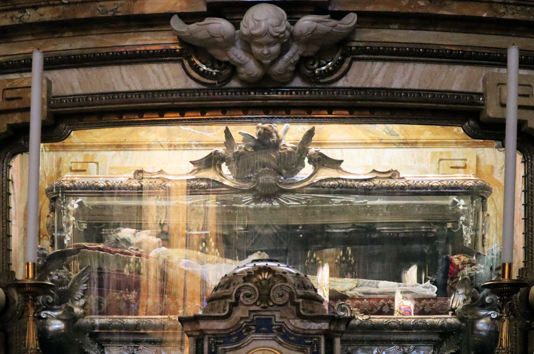 Johannes Boscos Grab in der Basilika Santa Maria Ausiliatrice in Turin
